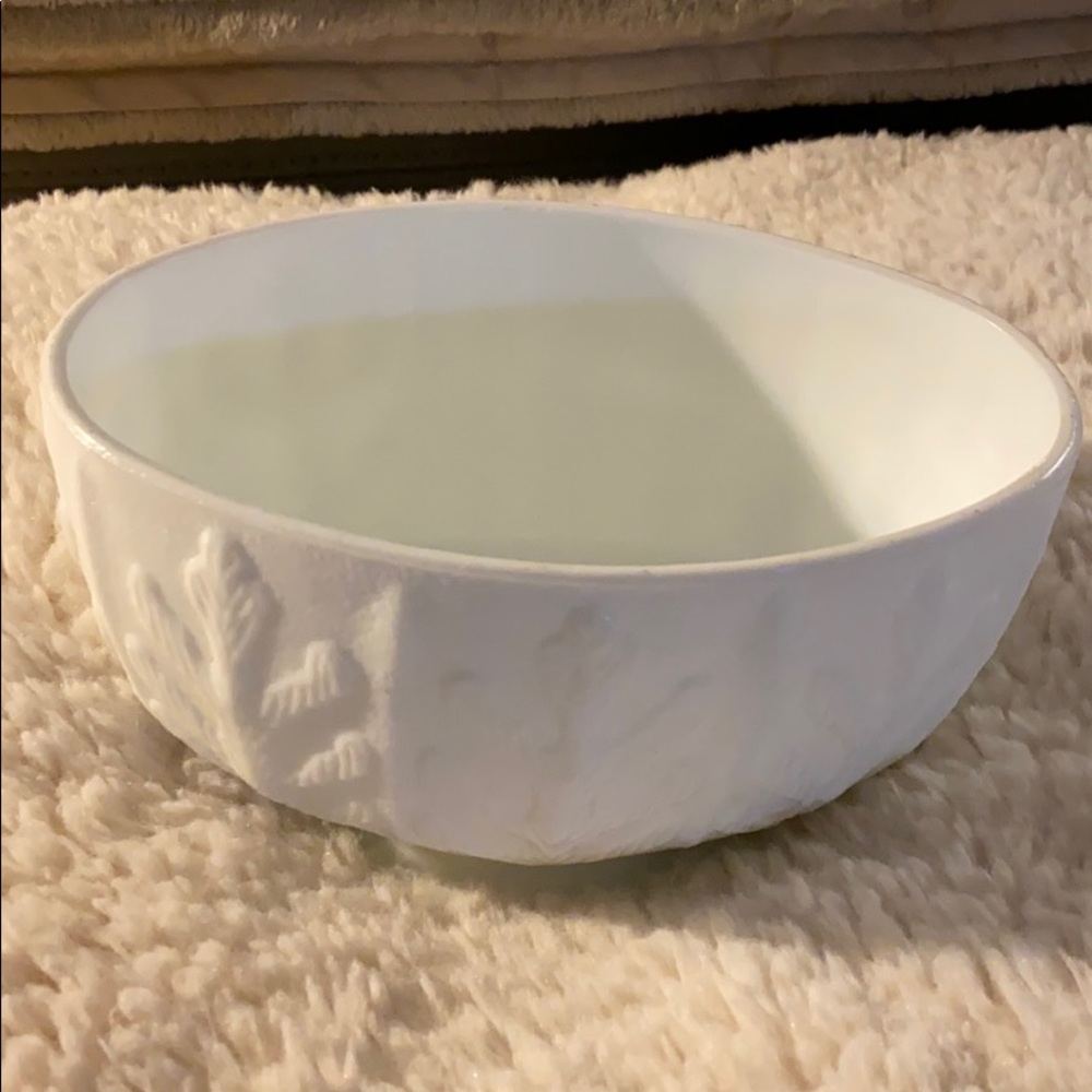 Vintage White Milk Glass Oak Leaf Oval Footed Bowl
